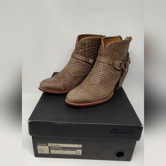 Ariat Women's Sollana Woven Leather Bootie, Stone. Size 11B - Picture 7 of 8